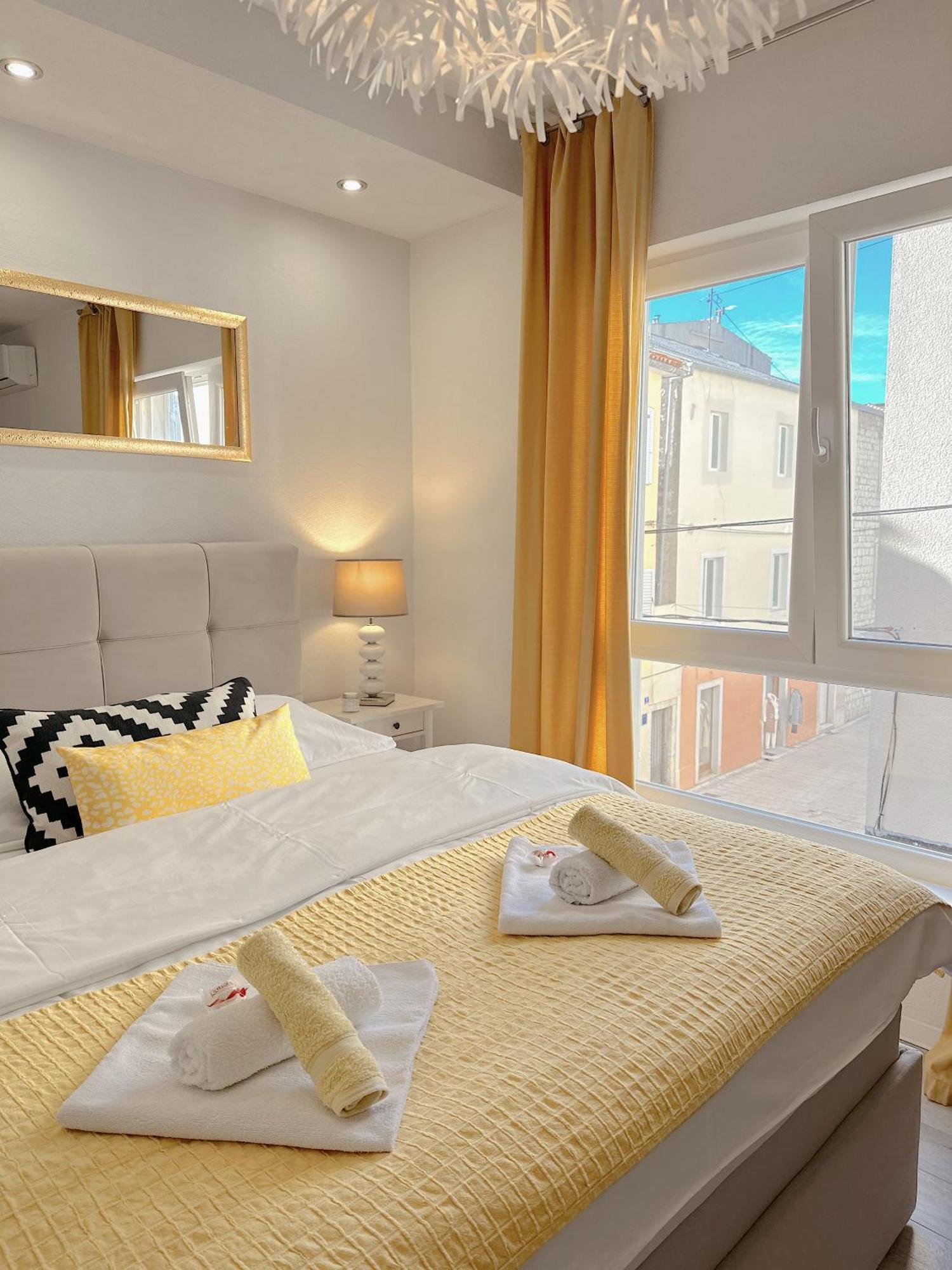 Anamari Apartments Zadar Bagian luar foto