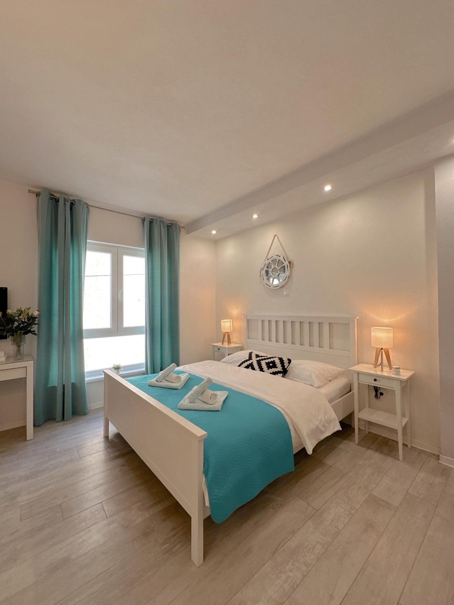 Anamari Apartments Zadar Bagian luar foto